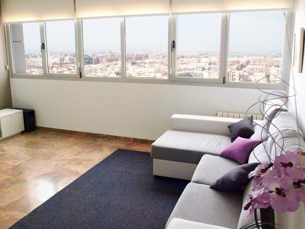 ApartUP Opera Tower View Apartamento Valencia Habitación foto